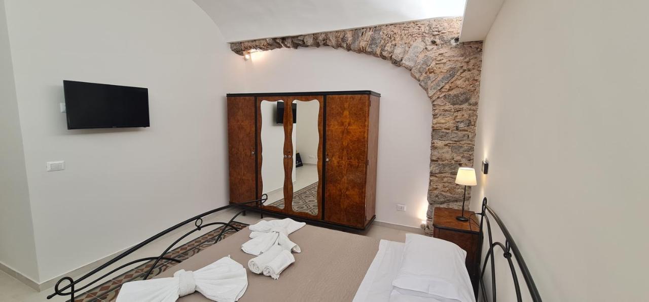 Sikeliafourrooms Catania Eksteriør billede